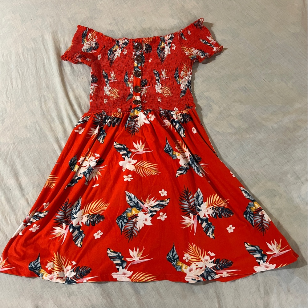 Vine and Valley red, floral, off-the-shoulder Hawaiian-style Dress, size XL